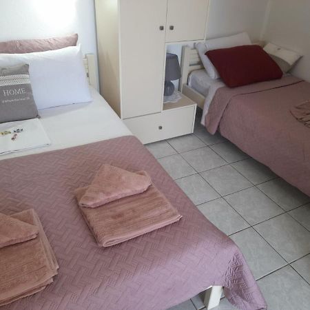 Xristinas Rooms Lentas Luaran gambar
